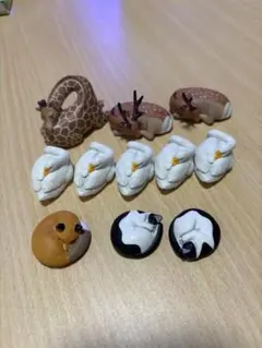 ガチャガチャ　動物フィギュア　zoo zoo zoo 第八弾まあるく寝