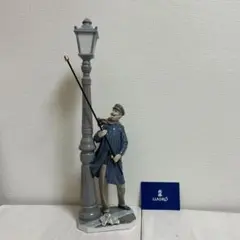 リヤドロ LLADRO 「ガス灯」新品！