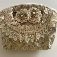 Item thumbnail for item 633d44dd-8e55-4e62-969b-4c519928f50b