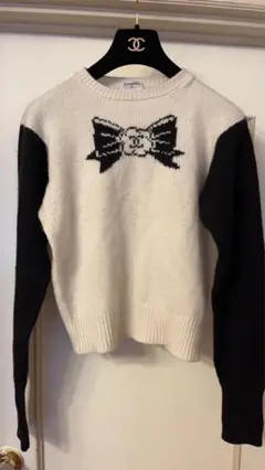CHANELカメリア柄セーター