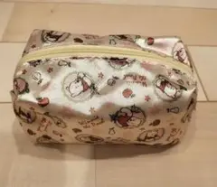 【新品未使用】プーさんのサテン風ポーチ