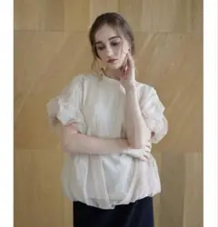 Acka. tulle volume tee