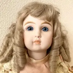 名づけ親になってください【可愛らしいアンティークドール】西洋人形 椅子付き