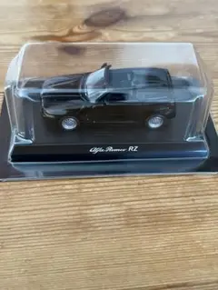 京商Alfa Romeo RZ ミニカー 1/64スケール 黒