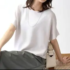 UNTITLED ゆったりレーヨンストレッチ フレンチスリーブニット　白