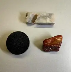 赤石と黒御影石の文鎮石