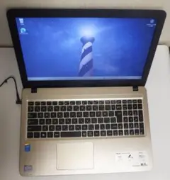 15.6型ノートPC Corei3-4005U・8GB・525GB・Win11