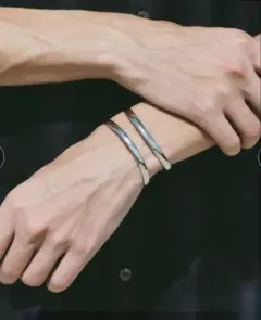 WYMLIDNM STREAMLINED BANGLE