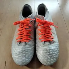 プーマ サッカースパイクシューズ 21センチ ホワイト/オレンジ