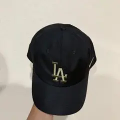 Nike LA ロゴ ブラックキャップ