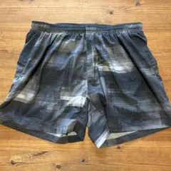 Brooks ブルックス　DriLayer ランニングショートパンツ