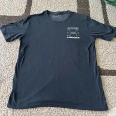 Under Armour ブラック Tシャツ　SM