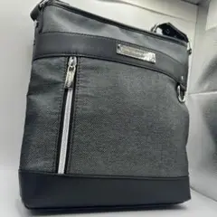 【美品】Travis トラヴィス　ヘリンボンショルダー　ショルダーバッグ　グレー