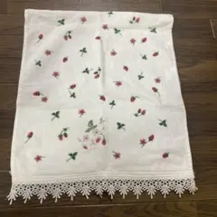 Fureru いちごと花の刺繍 フェイスタオル