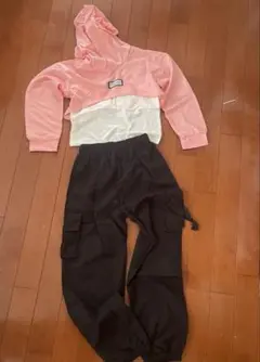 130cm キッズ フード付きトップスとパンツ セット