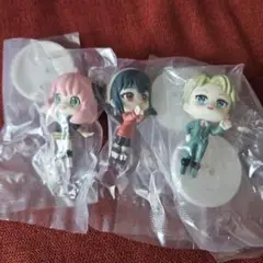 Item thumbnail for item c0d7c054-7f69-4c29-afaf-18f04d2cbd49