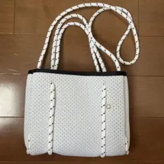 q bag paris ミニ ショルダーバッグ ライトグレー ネオプレン