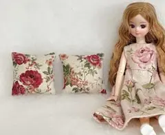 ミニチュアクッション　小2個 ★ 花柄　ナチュラル　赤★ No.16