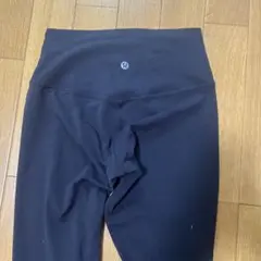 ルルレモン　黒　レギンス