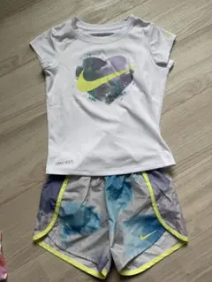 NIKE キッズ セットアップ