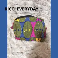 未使用　RICCI EVERYDAY ポーチ　総柄　派手