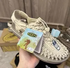 KEEN 編み込みスポーツサンダル ベージュ　24cm