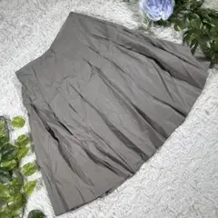 【NATURAL BEAUTY】タックスカート　『S』　グレー　ひざ丈　日本製