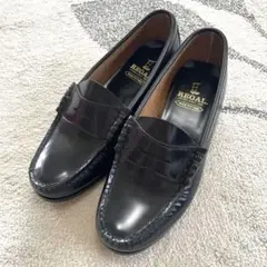 Item thumbnail for item 7745ec9d-a7bc-4cac-9999-feab08f71e68