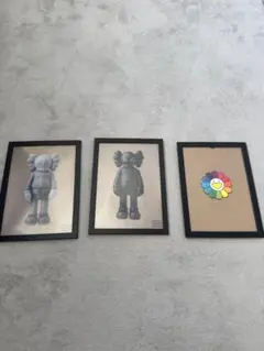 KAWS キャラクターアート フレーム付きセット