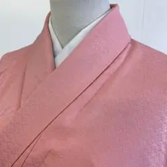 【春】14312t 着物 色無地 一つ紋 地紋入り