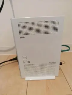 au NAS ホワイト