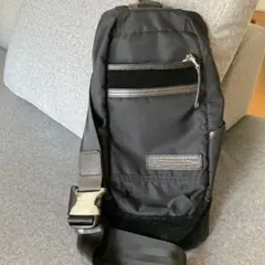 マスターピース　ブラックナイロンショルダーバッグ