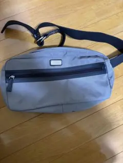 COACH ボディバッグ グレー