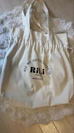 RiLi ロゴ入りトートバッグ クリーム色