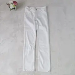 【リーバイス】シェービングスリムパンツ　ローライズ　25 ホワイト