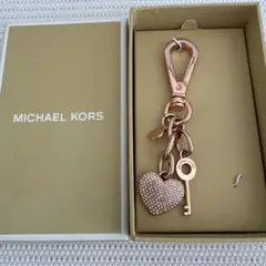 MICHAEL KORS PAVE HEART KEY FOB