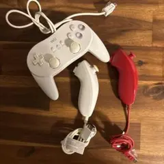 Wii コントローラー ホワイト + ヌンチャク(ホワイト&レッド)