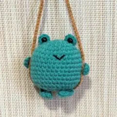 あみぐるみ ぶら下がりカエル ハンドメイド
