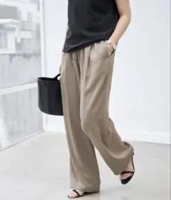 Spick and Span サテンイージーパンツ