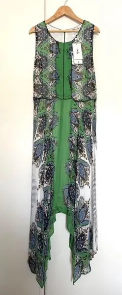 未使用品✨アシンメトリー・ワンピース(定価¥27,500) ❣️