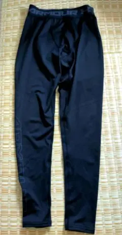 Under Armour インナータイツ 黒