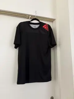 adidas メンズ　トップス　ブラック　サイズL