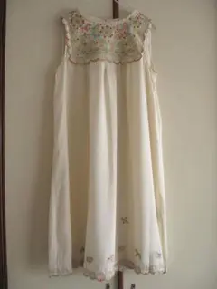 Item thumbnail for item 0299850d-a6d6-44cf-8be3-d28fc66ec9e3