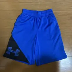 アンダーアーマー　ハーフパンツ　140