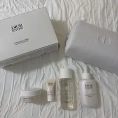 新品❤︎ Dior ディオール スノーエッセンスホリデー ポーチ付き 限定品 ディオール / スノー エッセンス ホリデーの公式商品情報｜美容