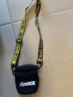 X-LARGE ブラック ショルダーバッグ