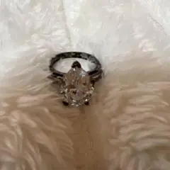 ペアシェイプクリスタルリング
