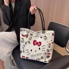 新品　ハローキティ トートバッグ キャンバス