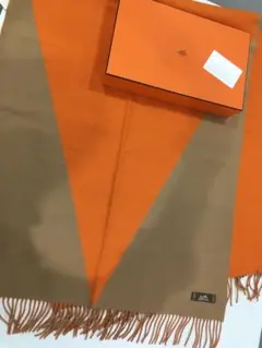 エルメス　大判スカーフ　風の民　140 ストール　オレンジ　カシミヤシルク エルメス大判スカーフ風の民140 ストールオレンジカシミヤシルク