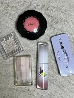 アイシャドウリップ眉Waxチーク　メイクアップセット